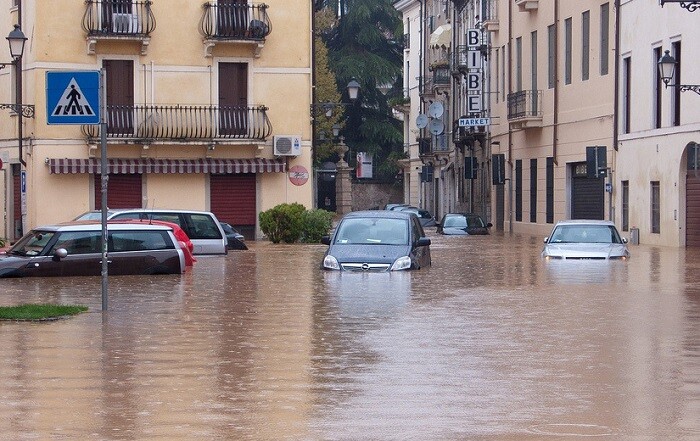 alluvione Soluzione di deumidificazione per il ripristino post-alluvione